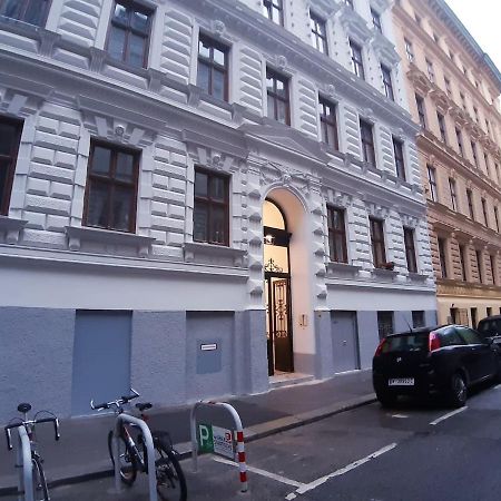 Amazing Location In Vienna Near Rathaus Apartment Ngoại thất bức ảnh
